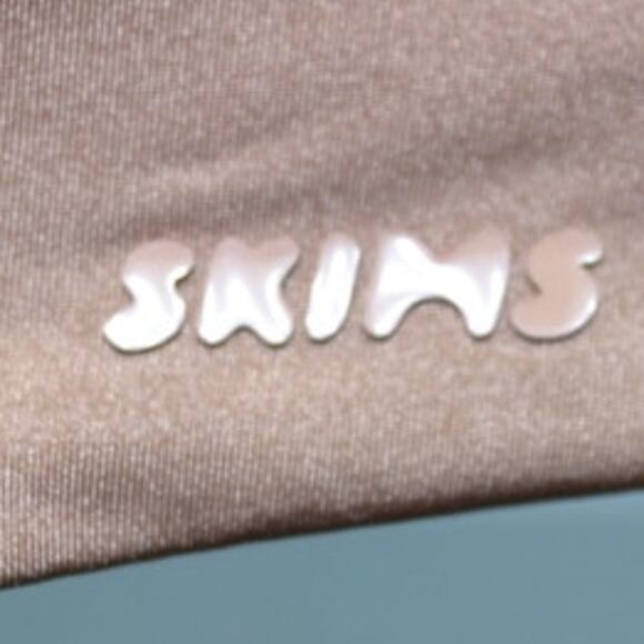 SKIMS Wireless Form T-Shirt Bra NWT Sienna Size 32B - Picture 5 of 8